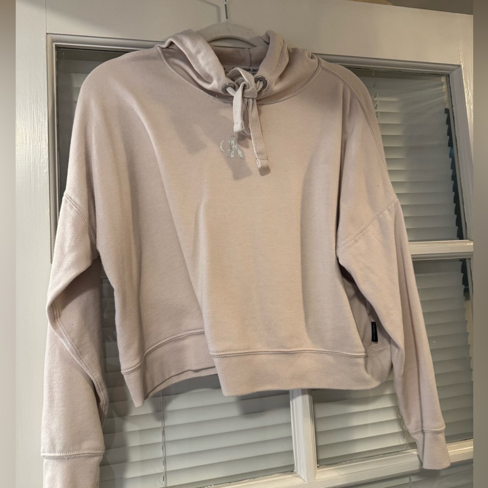 Calvin Klein slightly cropped hoodie